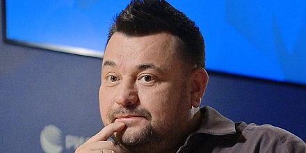 Сергей Жуков перевел дочь на домашнее обучение из-за травли в школе