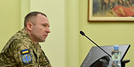 Жена нового главкома ВСУ Драпатого ранее высмеивала Зеленского в соцсетях