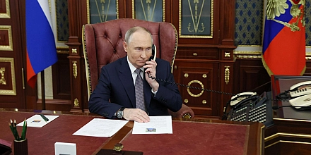 Путин и Алиев обсудили по телефону двусторонние отношения и международную повестку