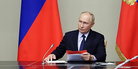 Путин поручил правительству держать ситуацию на топливном рынке под контролем