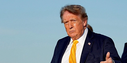 Трамп подарил трем ближайшим помощницам по $45 тыс. на Рождество