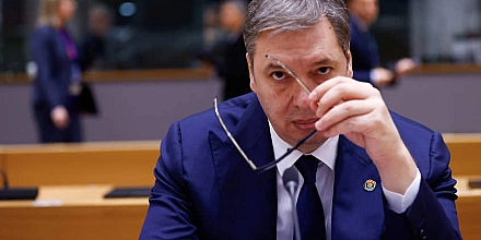 Вучич распустил парламент Сербии и назначил досрочные выборы на 25 октября