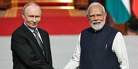 Путин и Моди провели переговоры на полях саммита БРИКС в Нью-Дели