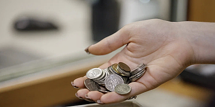 Россияне в августе взяли рекордные за два года 492 млрд рублей кредитов наличными
