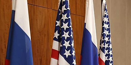 Песков заявил, что новый санкционный закон США осложняет отношения с Россией