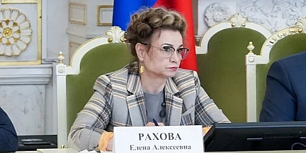 Депутата Заксобрания Петербурга Елену Рахову приговорили к пяти годам условно по делу о мошенничестве