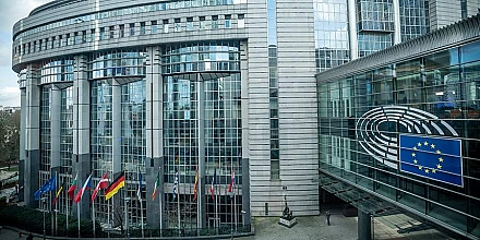 Премьер Великобритании Энди Бернэм допустил возвращение страны в Евросоюз