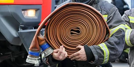 В Сланцах продолжают тушить тление на территории бывшей шахты