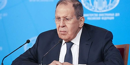 Лавров заявил, что Зеленский пытается добиться передышки на поле боя